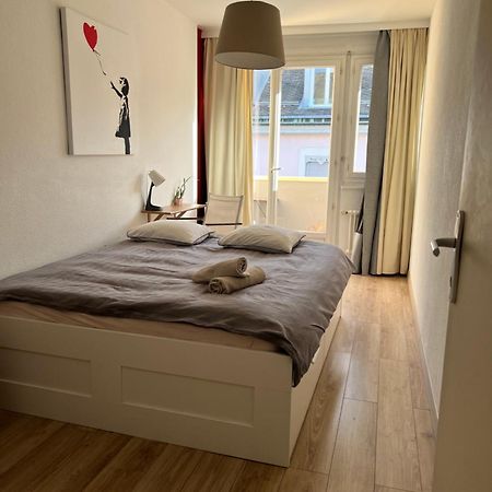 Cool & Central 2 Bedroom In Heart Of Eaux-Vives Женева Екстер'єр фото