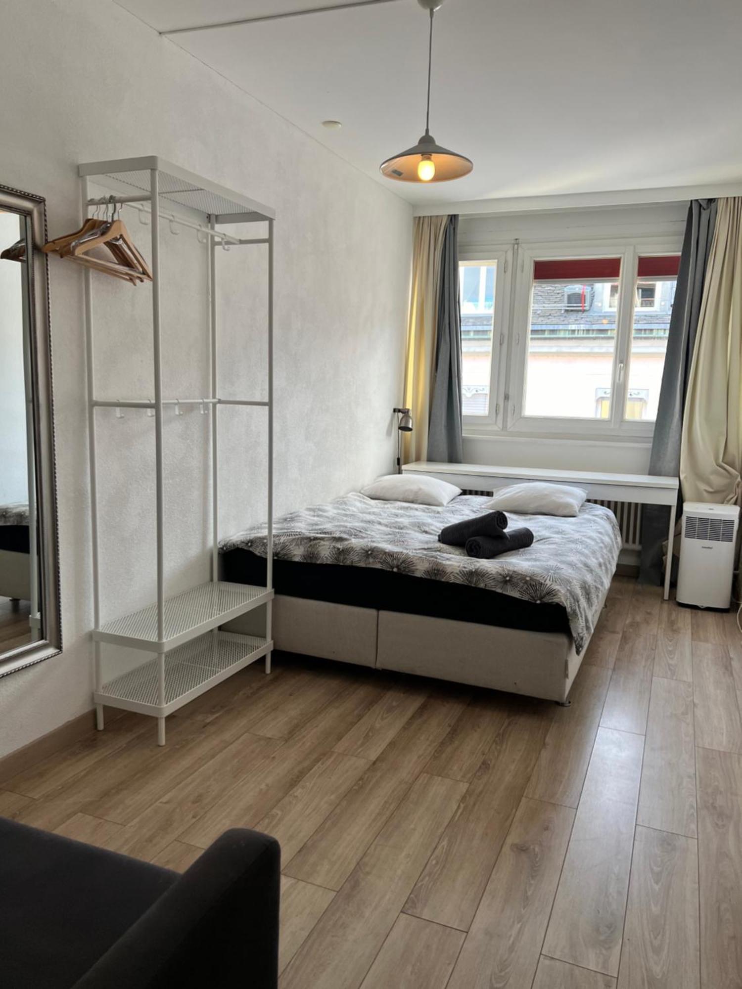 Cool & Central 2 Bedroom In Heart Of Eaux-Vives Женева Екстер'єр фото