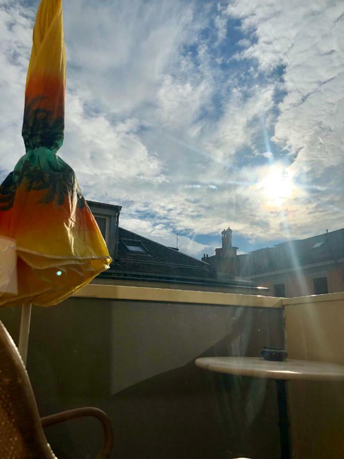 Cool & Central 2 Bedroom In Heart Of Eaux-Vives Женева Екстер'єр фото
