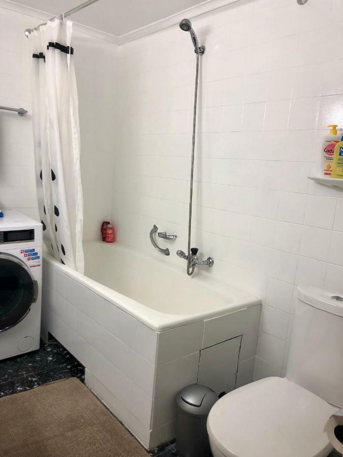 Cool & Central 2 Bedroom In Heart Of Eaux-Vives Женева Екстер'єр фото